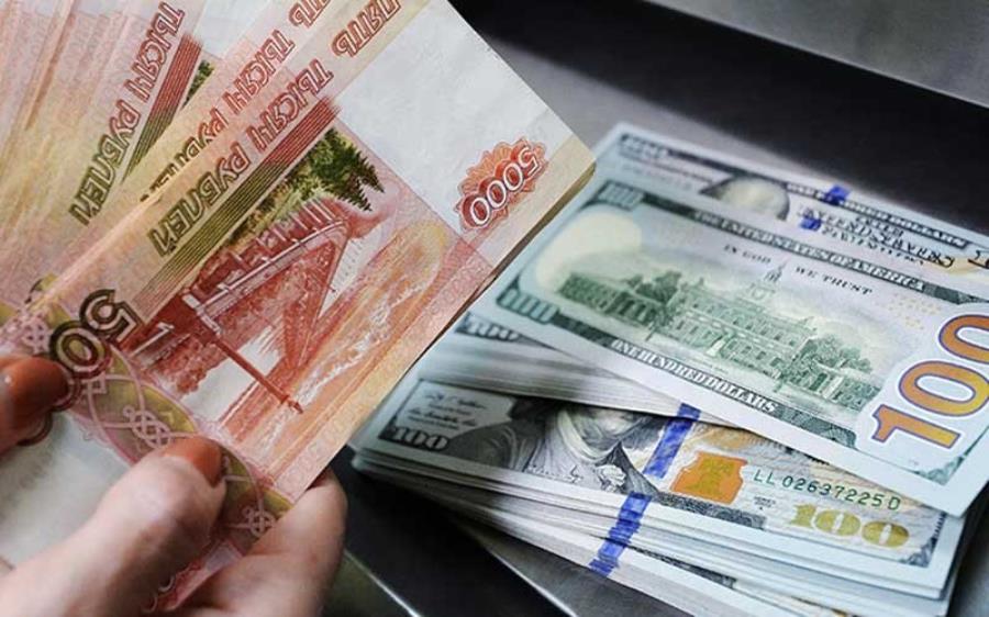 سقوط دلار جهانی در برابر روبل